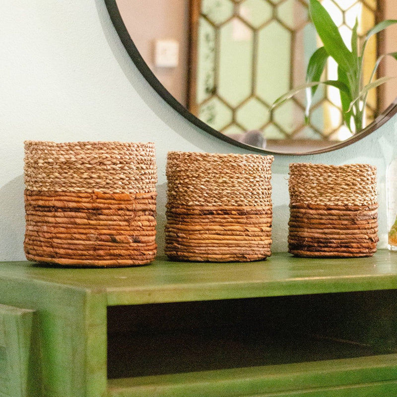 Small Seagrass Basket BHINNEKA (two-coloured) | Plant Basket | Small Storage Basket | Woven Boho Basket | Planter | Decorative Basket | Round Flower Basket