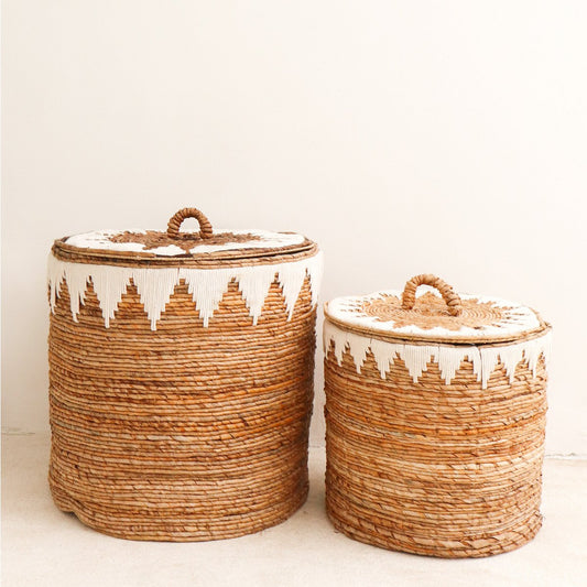 Laundry Basket with Lid Handwoven from Banana Fibre EMPAT Large Decorative Hamper Basket with white Cotton Macrame (2 sizes)