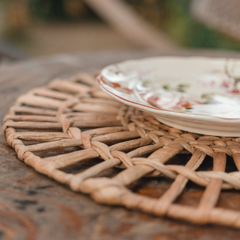 Placemat (Set of 2, 4 or 6) CARUBAN | 38 cm Boho Table Mat round made from Water Hyacinth