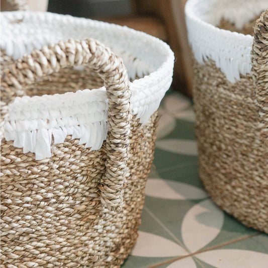 Round Seagrass Baskets with White Cotton Cords WAIGEO (3 sizes) Decorative Laundry or Storage Basket