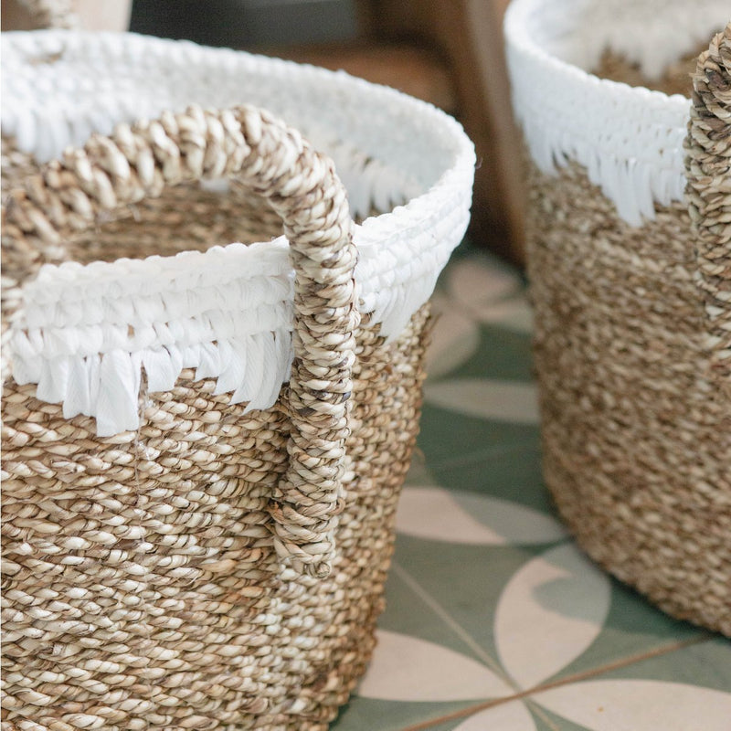 Round Seagrass Baskets with White Cotton Cords WAIGEO (3 sizes) Decorative Laundry or Storage Basket