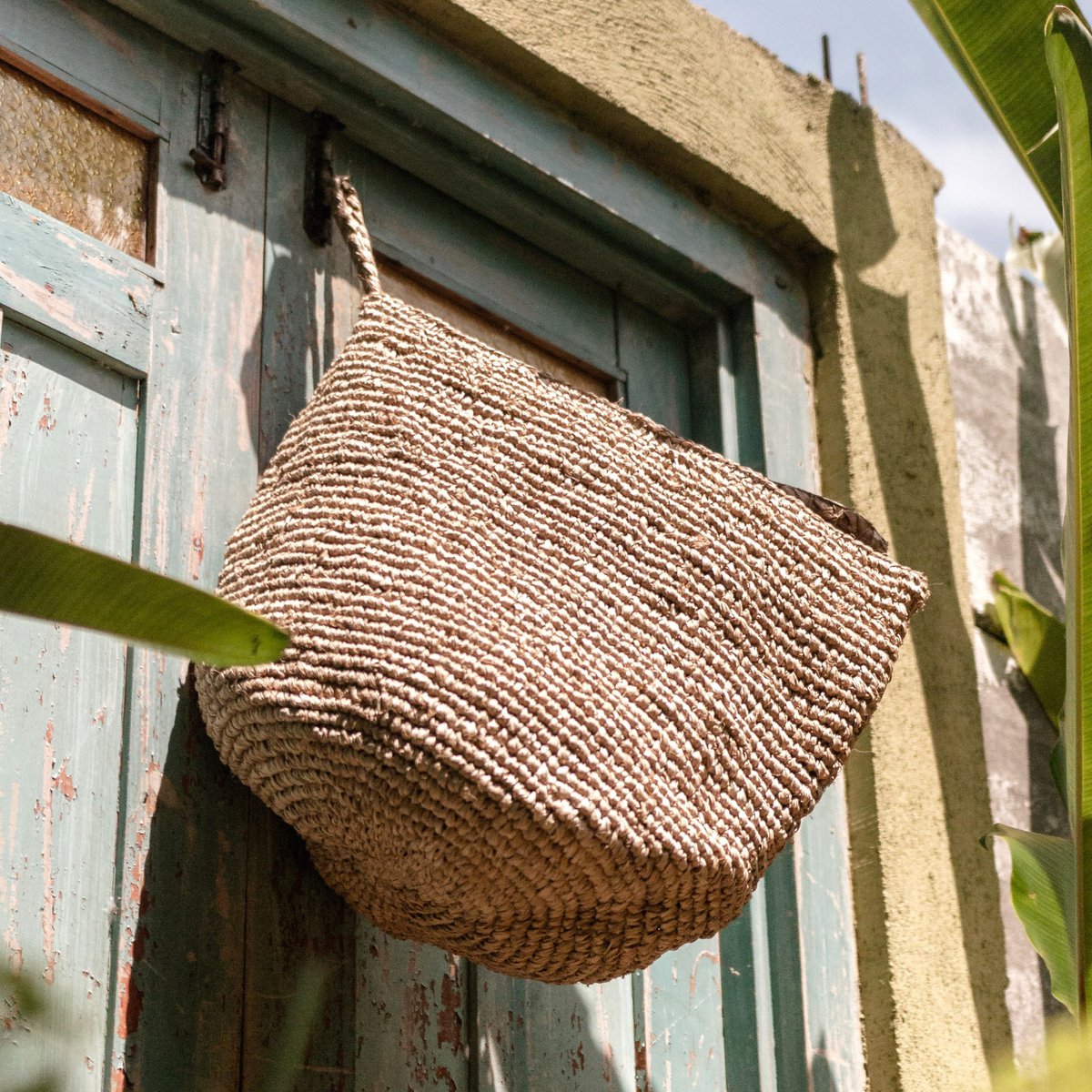 Wall Basket UTARA Hanging Storage Basket made of Raffia