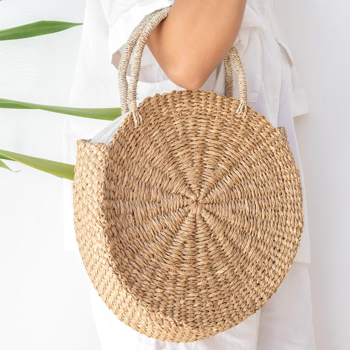 Round Bag made from Woven Seagrass MENARA