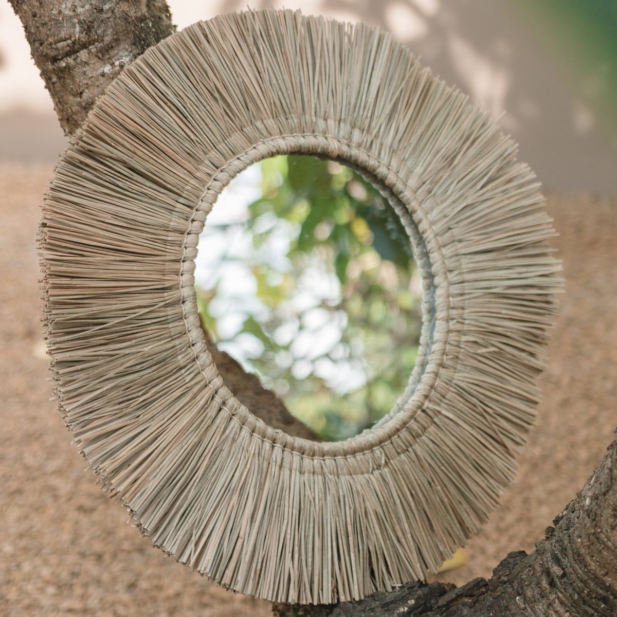 Wall Mirror from Seagrass Round with 60 cm Diameter RIMBA