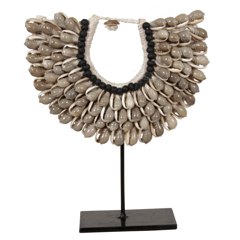 G9 Small Shell necklace