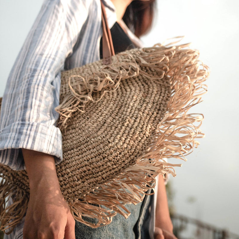 Beige schoudertas met franjes strandtas tote shopping bag SUMBAWA