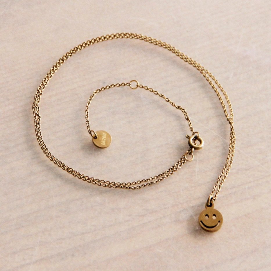 Stainless steel fine chain with smiley - gold